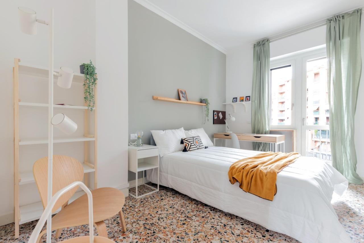 Living - Carducci * Turín